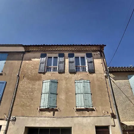 La Lavandiere *